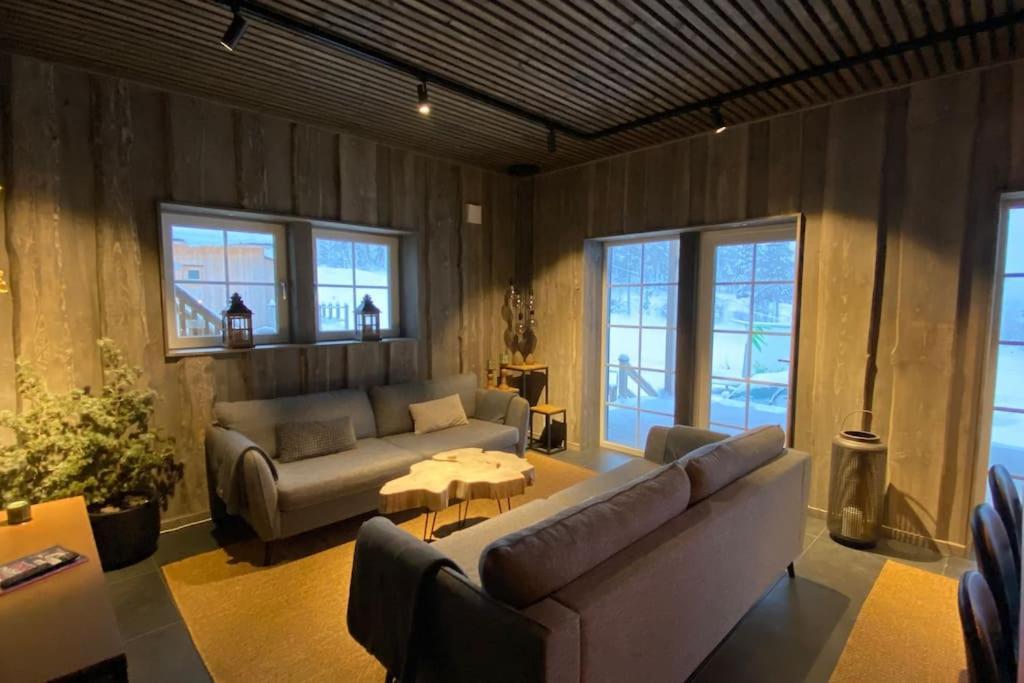 Modern Stuga Med Ski Lodge Kaensla Järvsö Εξωτερικό φωτογραφία